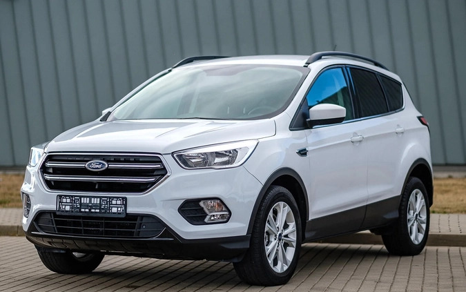 Ford Kuga cena 53900 przebieg: 138679, rok produkcji 2018 z Białystok małe 326